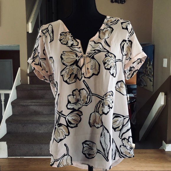 Apt. 9 Tops - Apt 9 NWT Hi/Lo Top